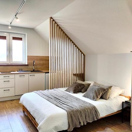 Agroturystyka Jodlowa - Rodzinne Apartamenty W Centrum Gor Swietokrzyskich - Sala Zabaw, Zwierzeta, Bilard Krajno-Zagorze Exterior foto